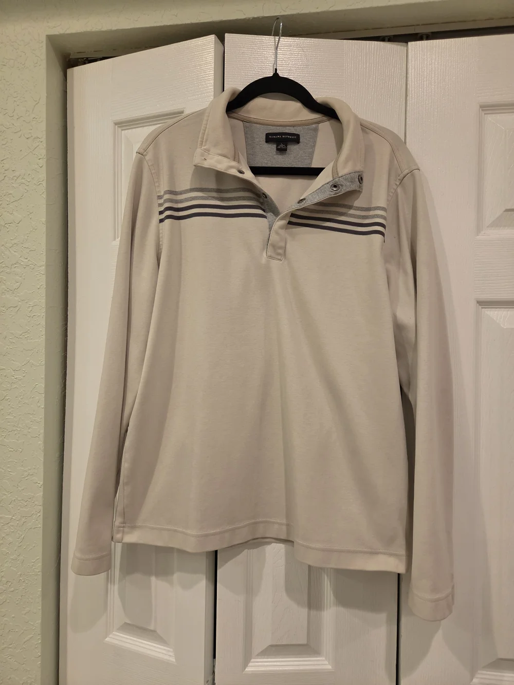 Banana Republic Cream Long Sleeve Polo with Gray Chest Stripes Mens Large